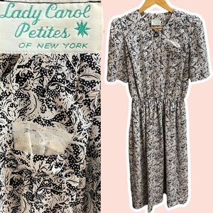 Vintage Lady Carol Petites with Lace Handkerchief Pocket